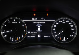 Подержанный автомобиль Mitsubishi Outlander 2022 года (13 фото)