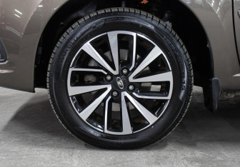 Подержанный автомобиль LADA (ВАЗ) Granta Sedan 2021 года (25 фото)