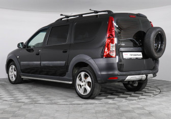 Подержанный автомобиль LADA (ВАЗ) Largus Wagon 2018 года (4 фото)