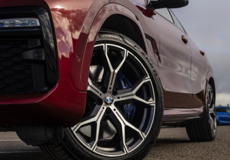 Подержанный автомобиль BMW X6 2020 года (29 фото)