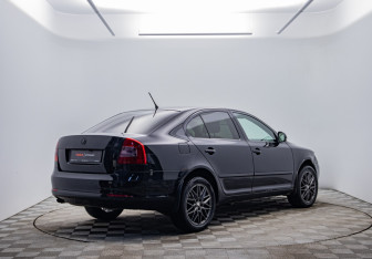 Подержанный автомобиль Skoda Octavia Liftback 2013 года (5 фото)