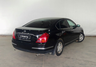 Подержанный автомобиль Nissan Teana 2006 года (4 фото)