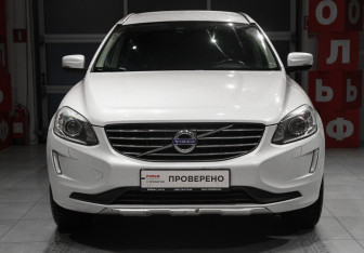 Подержанный автомобиль Volvo XC60 2015 года (2 фото)