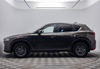 Подержанный автомобиль Mazda CX-5 2017 года (2 фото)