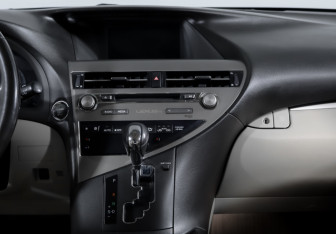 Подержанный автомобиль Lexus RX 2014 года (13 фото)