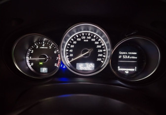 Подержанный автомобиль Mazda CX-5 2014 года (12 фото)