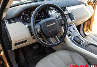 Подержанный автомобиль Land Rover Range Rover Evoque 2014 года (22 фото)