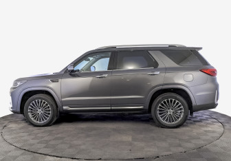 Подержанный автомобиль Changan CS95 2023 года (8 фото)