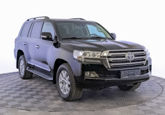 Подержанный автомобиль Toyota Land Cruiser Suv 2021 года (3 фото)