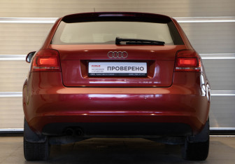 Подержанный автомобиль Audi A3 Hatchback 2009 года (5 фото)
