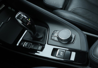 Подержанный автомобиль BMW X2 2018 года (15 фото)
