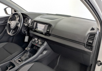 Подержанный автомобиль Skoda Karoq 2020 года (11 фото)