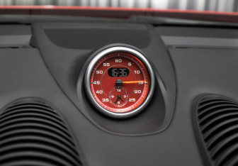 Подержанный автомобиль Porsche Cayman 2016 года (16 фото)