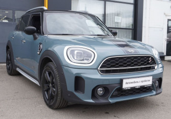 Подержанный автомобиль MINI Countryman 2020 года (3 фото)