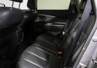 Подержанный автомобиль Nissan Murano Suv 2017 года (10 фото)