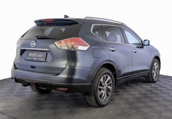 Подержанный автомобиль Nissan X-Trail 2017 года (5 фото)