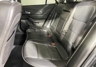 Подержанный автомобиль Chevrolet Malibu Sedan 2012 года (10 фото)