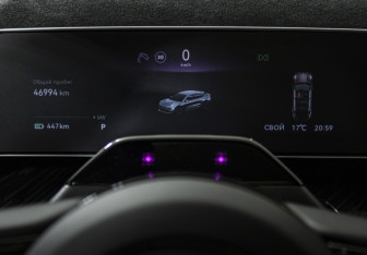 Подержанный автомобиль Zeekr 001 2023 года (14 фото)