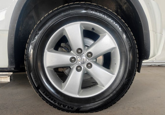 Подержанный автомобиль Suzuki Grand Vitara 2011 года (19 фото)