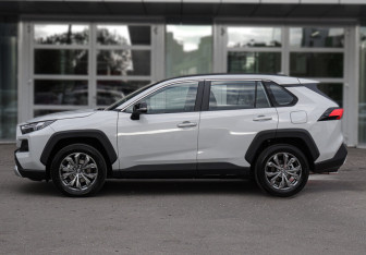 Новый Toyota RAV4 2025 (3 фото)