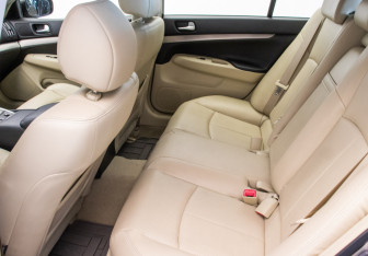 Подержанный автомобиль Infiniti G Sedan 2013 года (11 фото)
