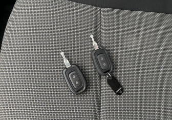 Подержанный автомобиль Renault Duster 2017 года (15 фото)