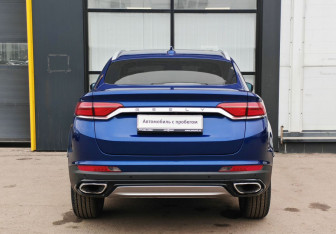 Подержанный автомобиль Geely Tugella 2022 года (6 фото)