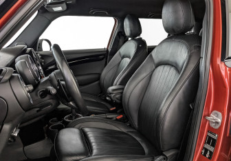 Подержанный автомобиль MINI Hatch 2020 года (20 фото)