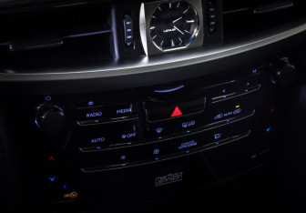 Подержанный автомобиль Lexus LX 2020 года (19 фото)