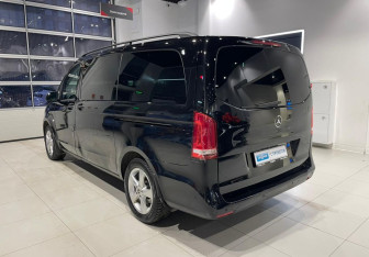 Подержанный автомобиль Mercedes-Benz Vito 2019 года (6 фото)