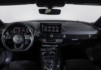 Подержанный автомобиль Audi A5 Liftback 2020 года (14 фото)