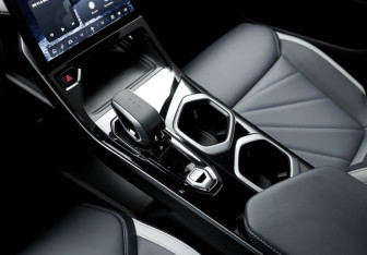 Новый Geely Atlas 2025 (10 фото)