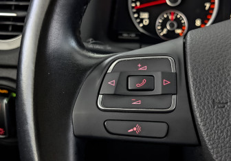 Подержанный автомобиль Volkswagen Tiguan 2013 года (27 фото)