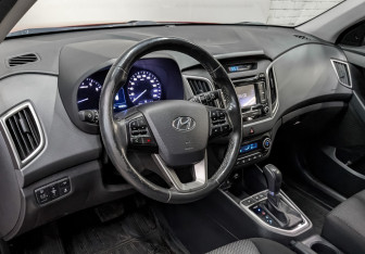 Подержанный автомобиль Hyundai Creta 2019 года (14 фото)