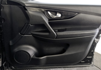 Подержанный автомобиль Nissan Qashqai 2021 года (25 фото)