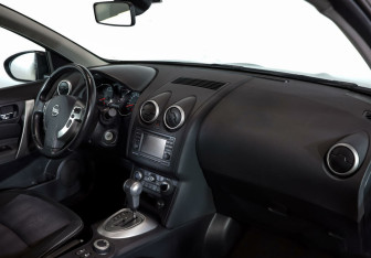 Подержанный автомобиль Nissan Qashqai 2013 года (5 фото)