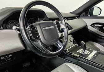 Подержанный автомобиль Land Rover Range Rover Evoque 2019 года (13 фото)