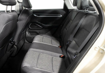 Подержанный автомобиль Geely Emgrand 2023 года (13 фото)