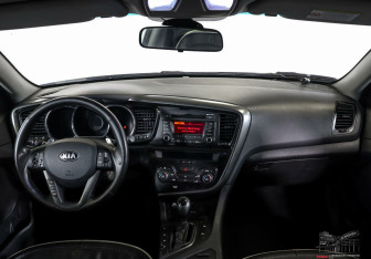 Подержанный автомобиль Kia Optima Sedan 2013 года (8 фото)
