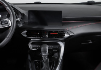 Подержанный автомобиль Kaiyi E5 2023 года (13 фото)