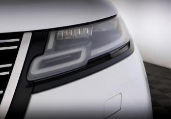 Подержанный автомобиль Land Rover Range Rover Velar 2019 года (17 фото)