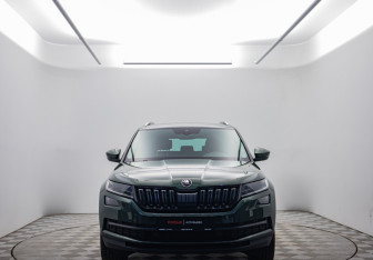 Подержанный автомобиль Skoda Kodiaq 2021 года (2 фото)
