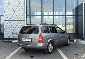 Подержанный автомобиль Opel Astra Wagon 2003 года (5 фото)