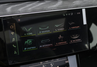 Новый Audi e-tron 2023 (18 фото)