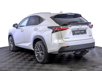 Подержанный автомобиль Lexus NX 2017 года (7 фото)