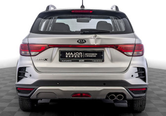 Подержанный автомобиль Kia Rio Hatchback 2021 года (6 фото)