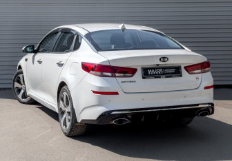 Подержанный автомобиль Kia Optima Sedan 2020 года (7 фото)