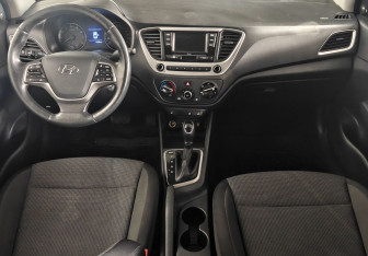 Подержанный автомобиль Hyundai Solaris Sedan 2017 года (9 фото)