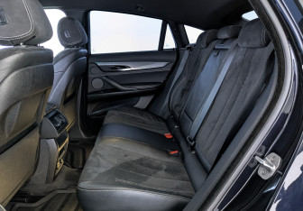 Подержанный автомобиль BMW X6 2018 года (18 фото)