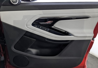 Подержанный автомобиль Land Rover Range Rover Evoque 2021 года (24 фото)